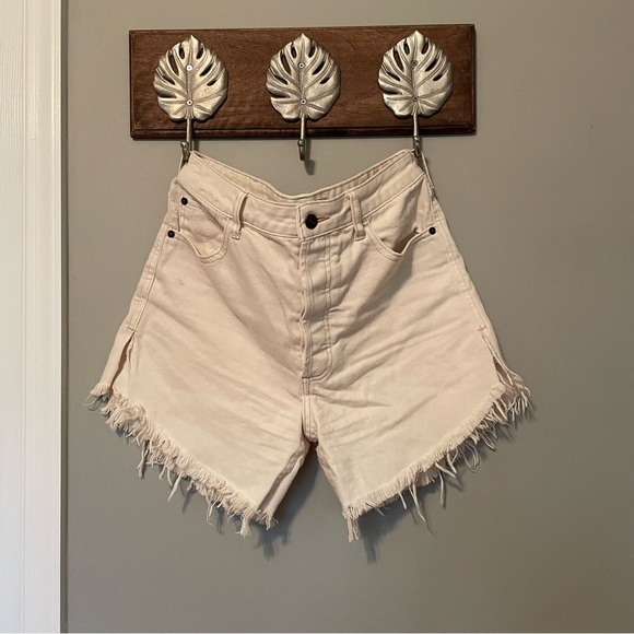 We the Free by Free People Vanilla Cut Off Shorts - Picture 1 of 7